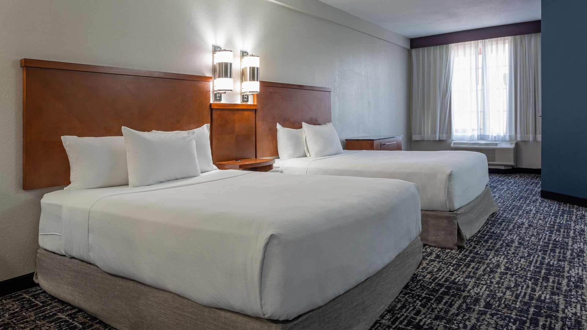 1/3 Hyatt Place Columbus-North Double Queen Accessible Guestroom