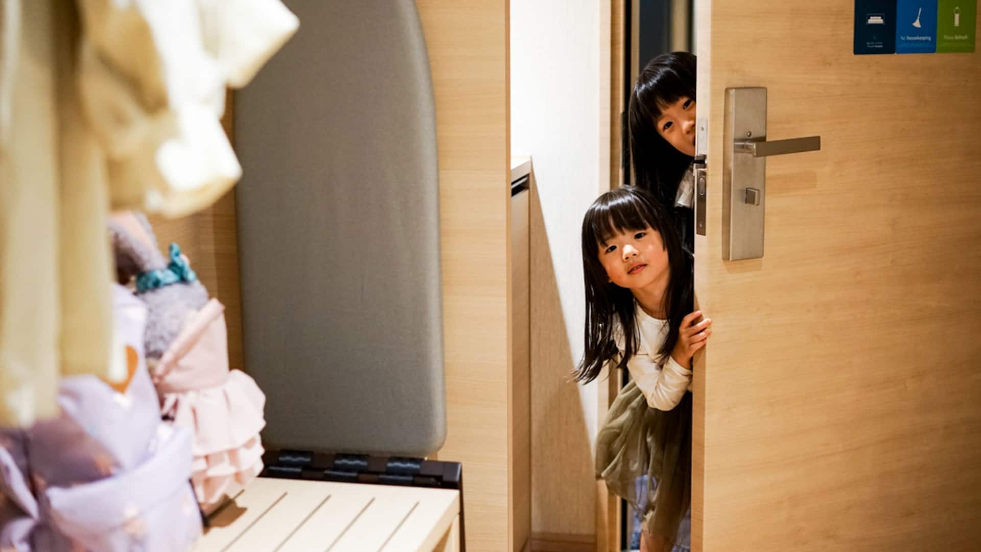 Hyatt House Kanazawa Kids Arrival To Guestroom
