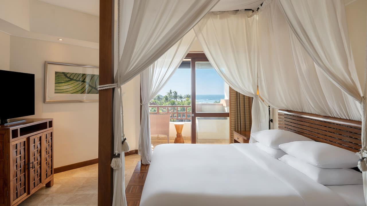Grand Executive Suite King Bedroom Grand Hyatt Bali