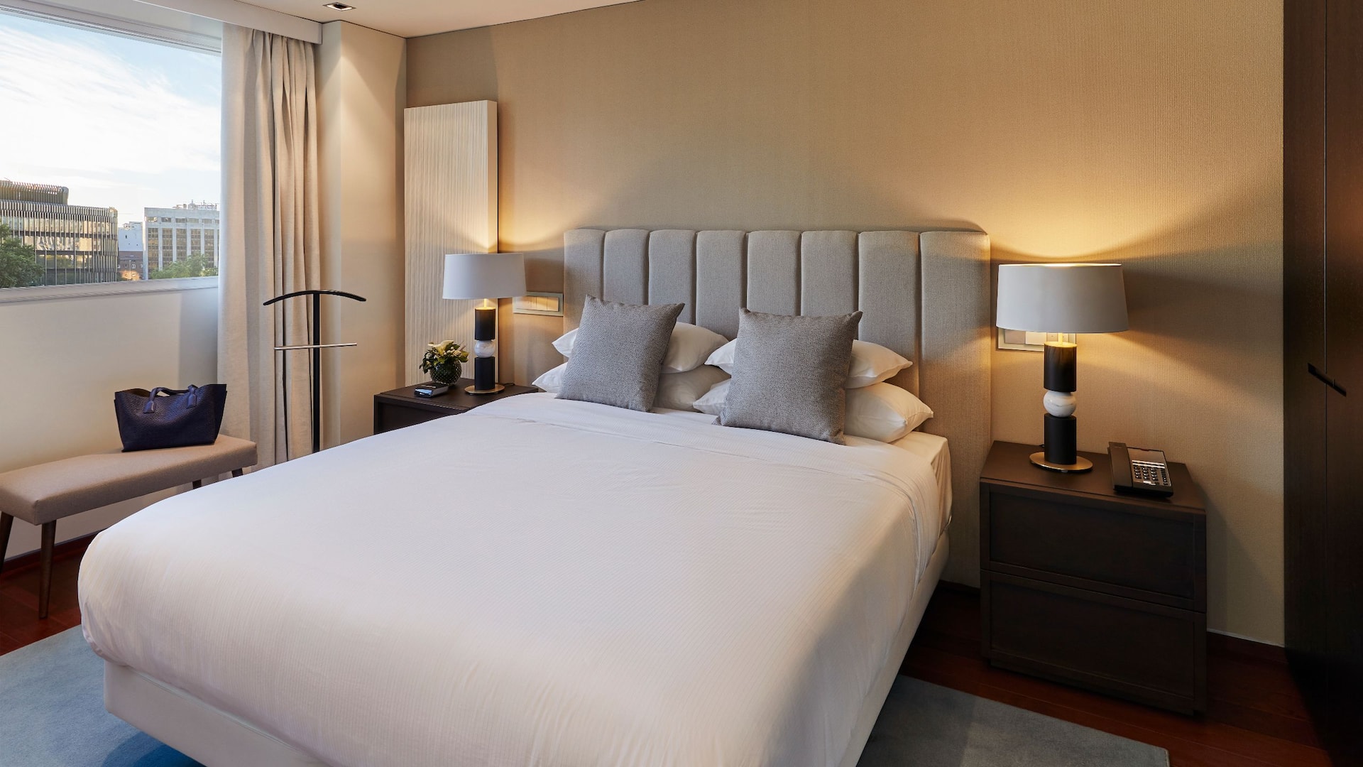 10/10 Hyatt Regency Madrid Residences One Bedroom Residence Bedroom