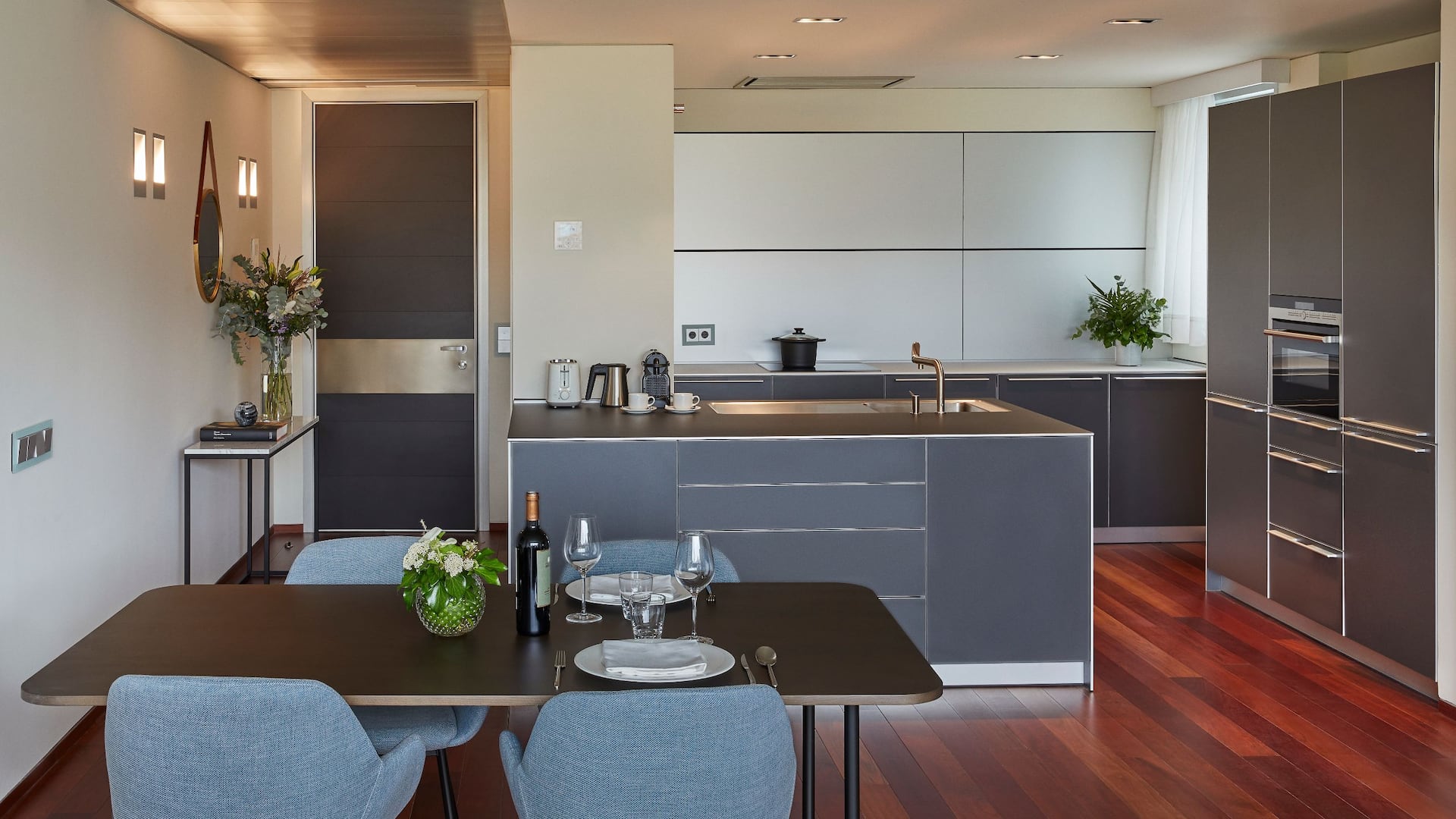 4/5 Hyatt Regency Madrid Residences Residence Kitchen
