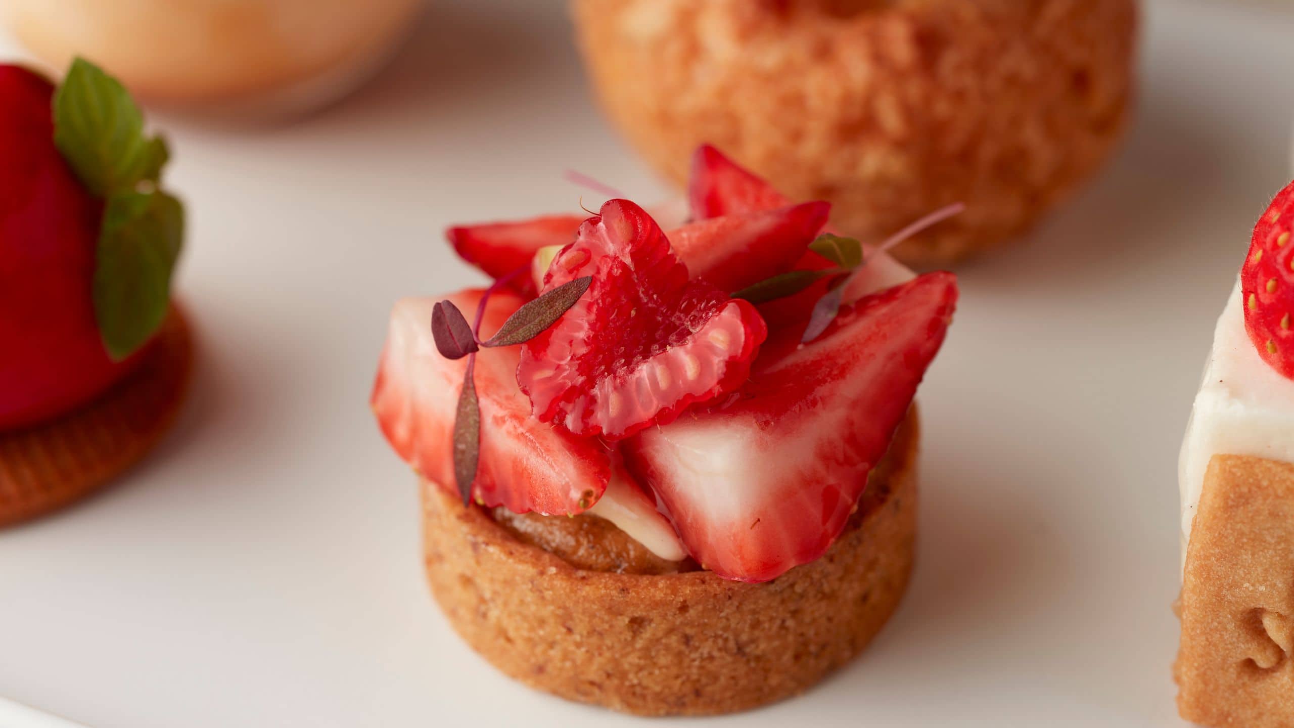 Hyatt Centric Ginza Tokyo NAMIKKI667 Strawberry Tart