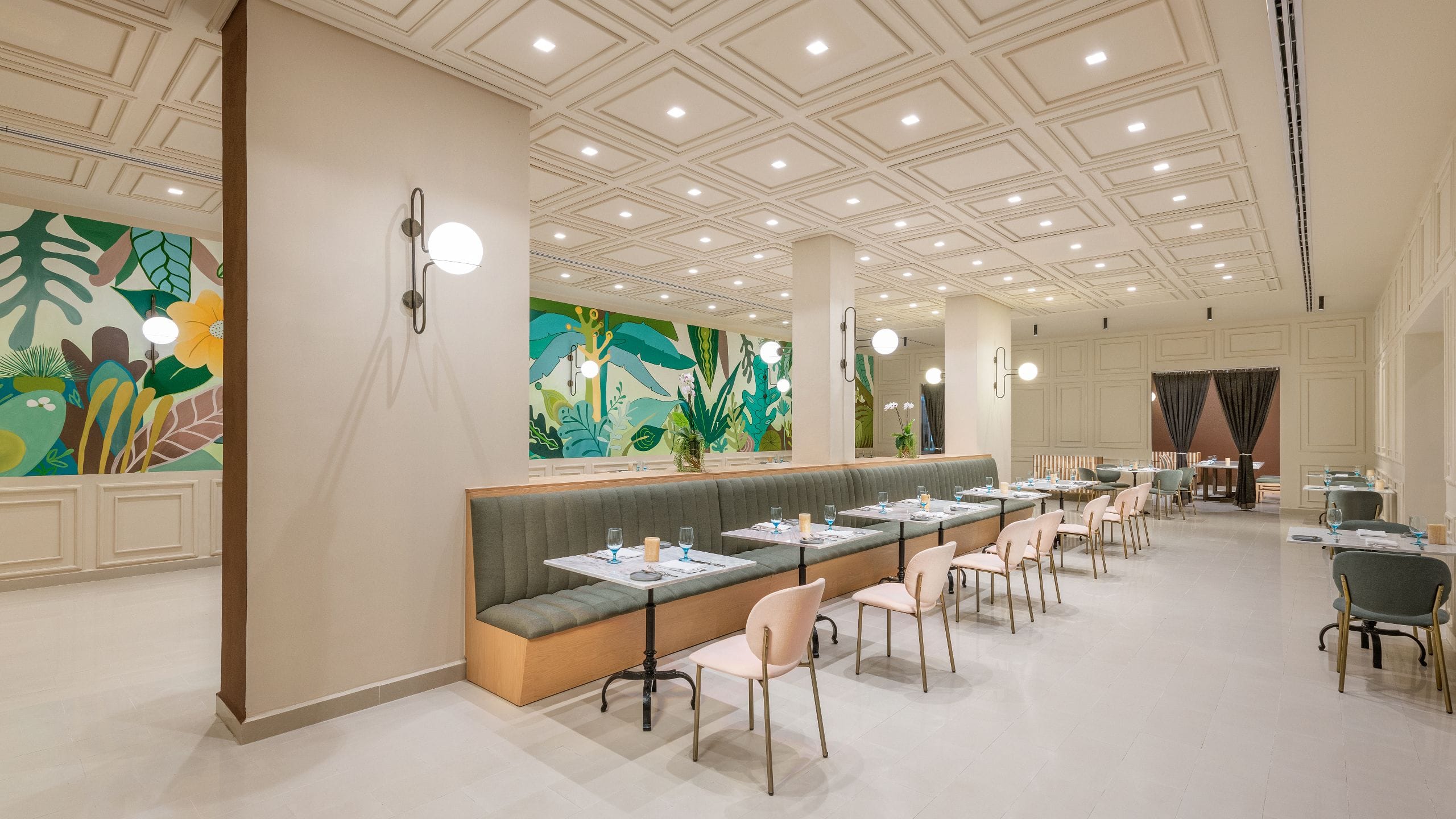 Dreams Puerto Morelos Resort & Spa Rue De Rivoli Dining Tables