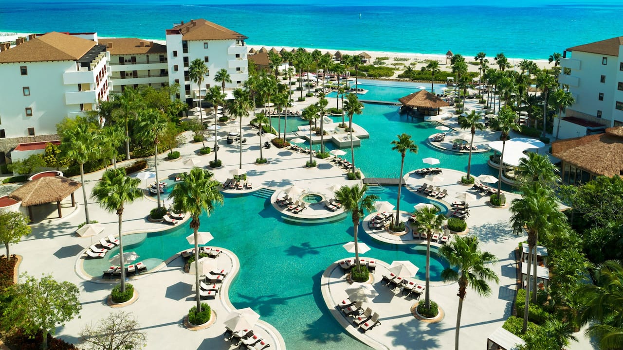 Secrets Playa Mujeres Golf & Spa Resort: No te pierdas el lujo del Caribe