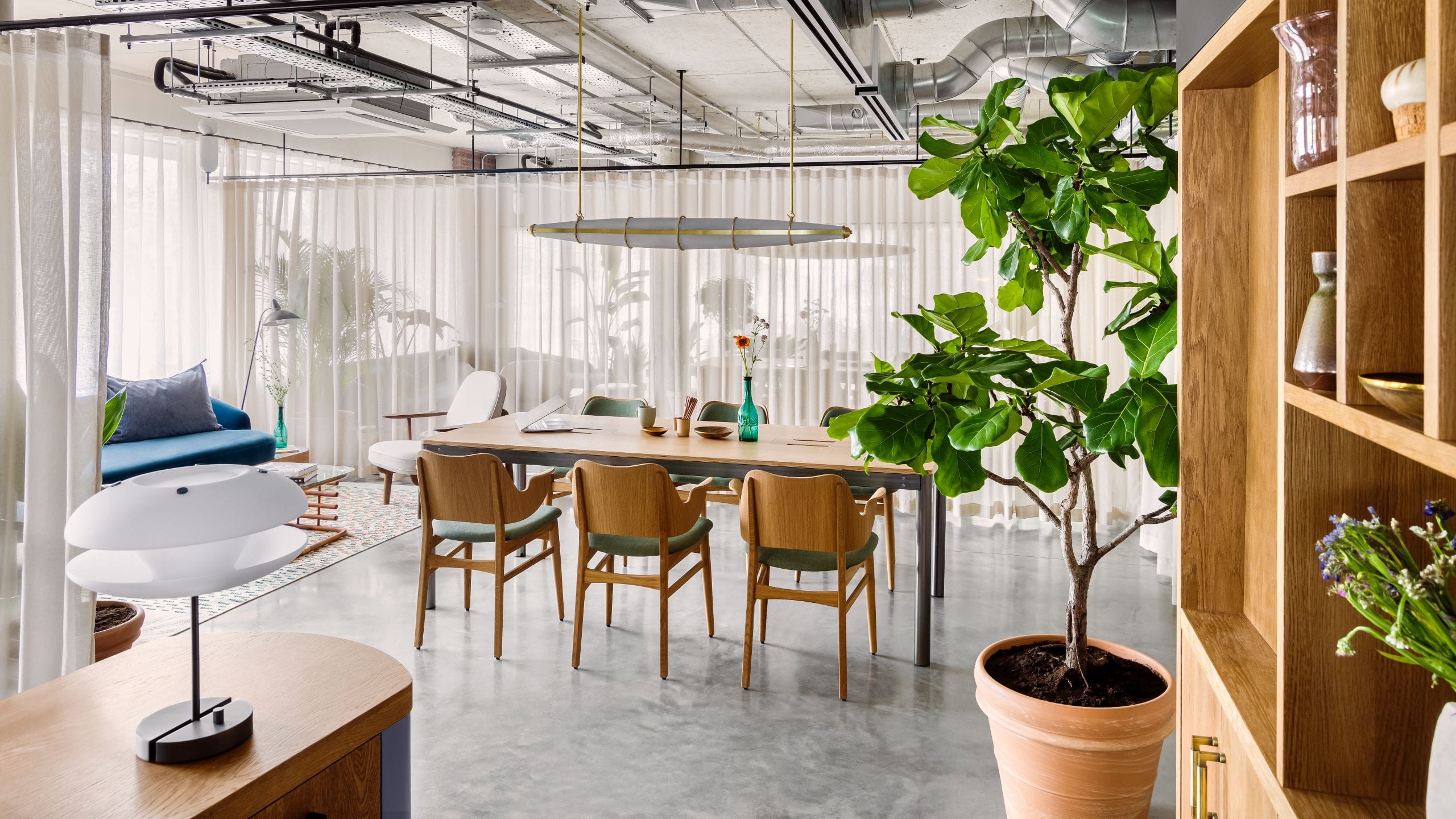 Hyatt Centric Cambridge Working Space Setup