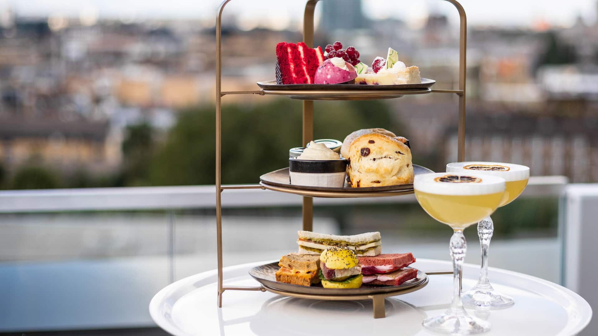 Hyatt Place London City East Hyatt Place London City East Afternoon Tea 31