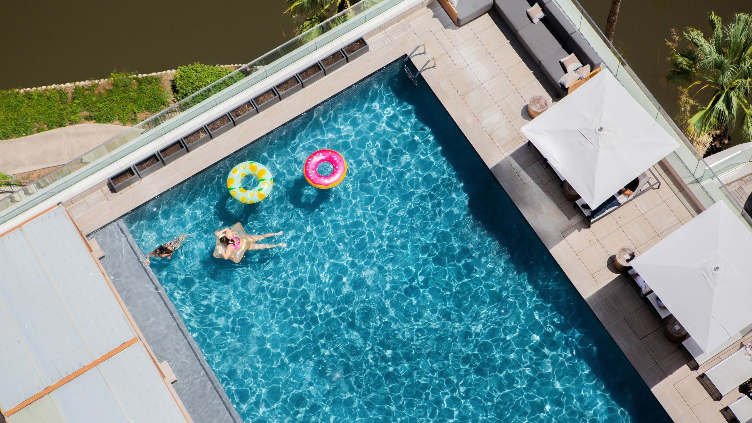 Thompson Hotels SATTH P0086 Outdoor Swimming Pool