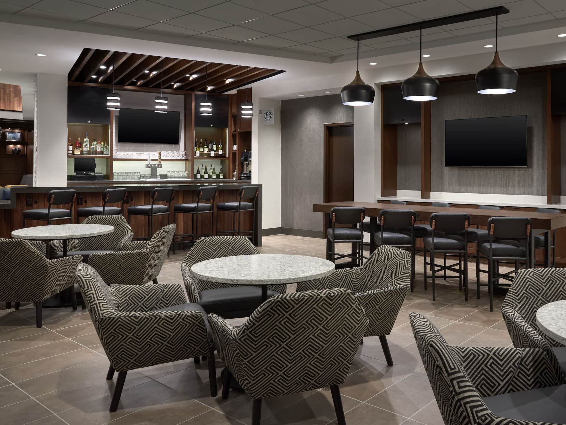 Hyatt Place Evansville / Downtown Bar
