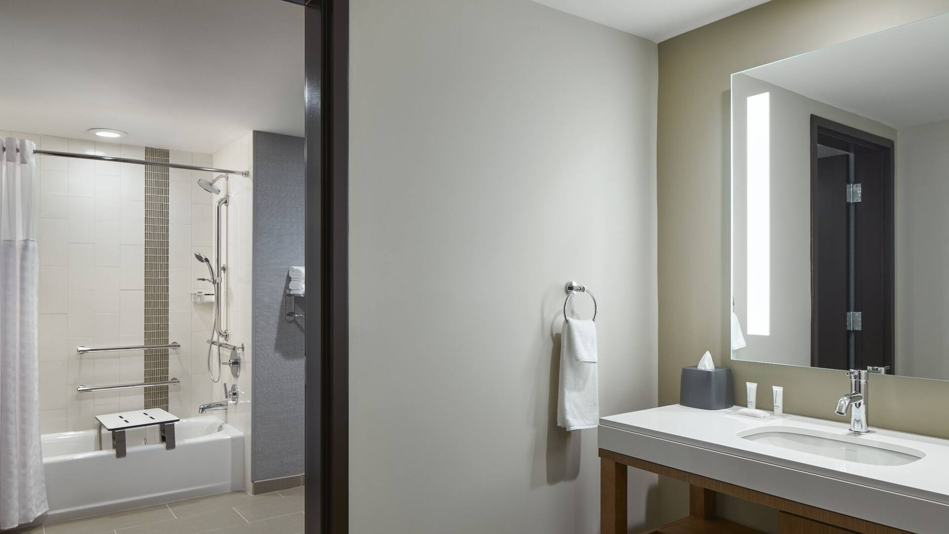 2 of 2 Hyatt Place Evansville / Downtown ADA Bathroom Bathtub