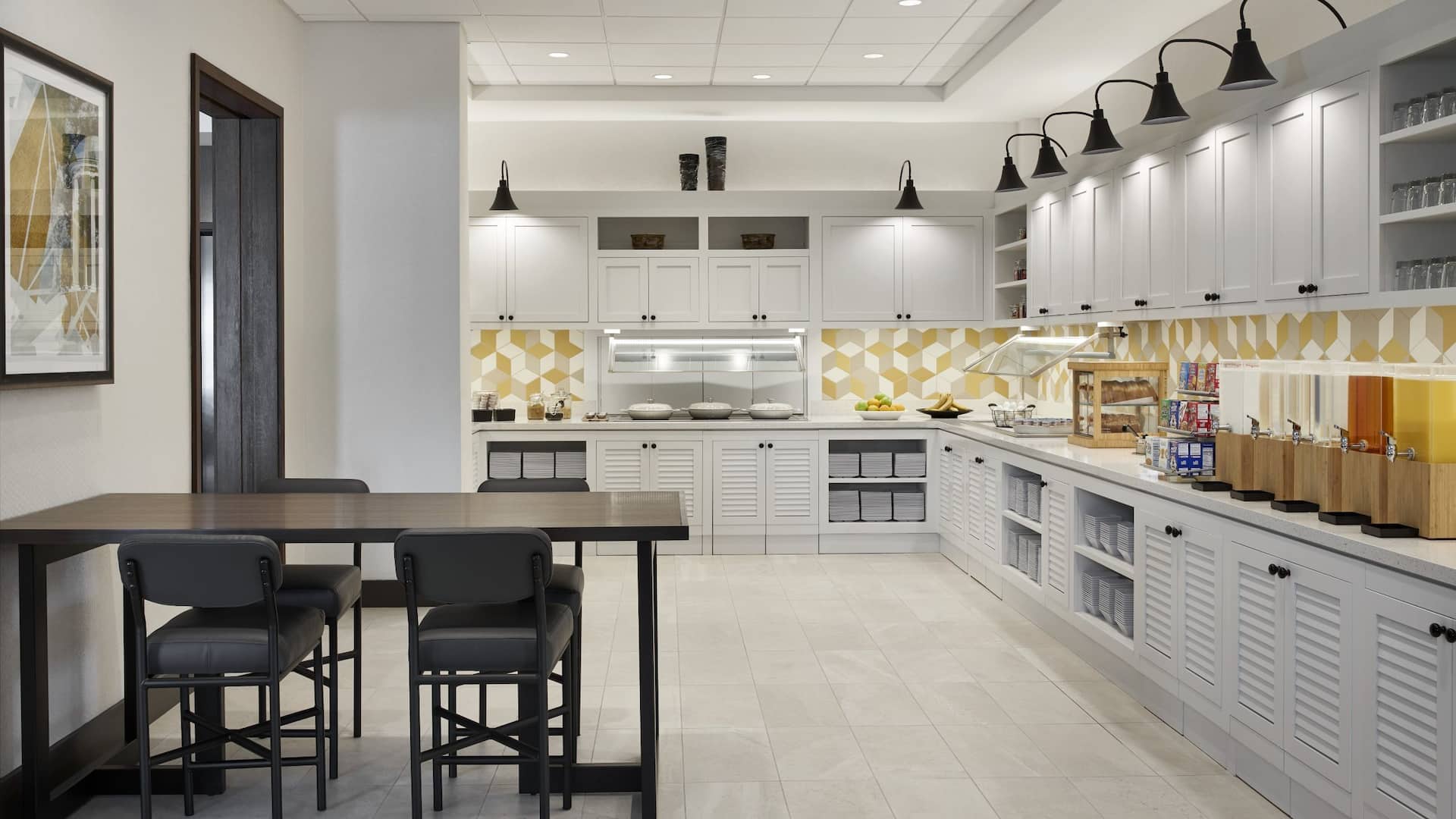 Hyatt Place Evansville / Downtown Breakfast Bar