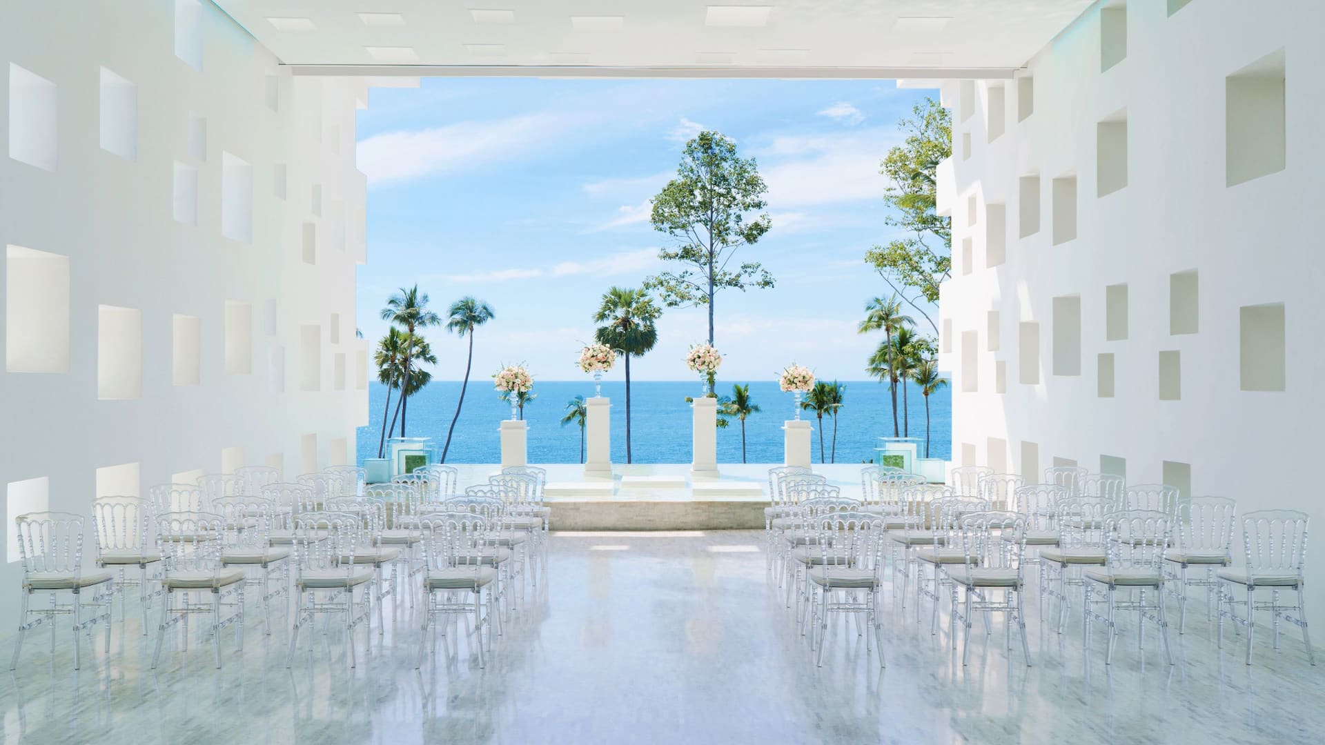 1 จาก 1 Hyatt Regency Koh Samui Lobby Wedding Setup