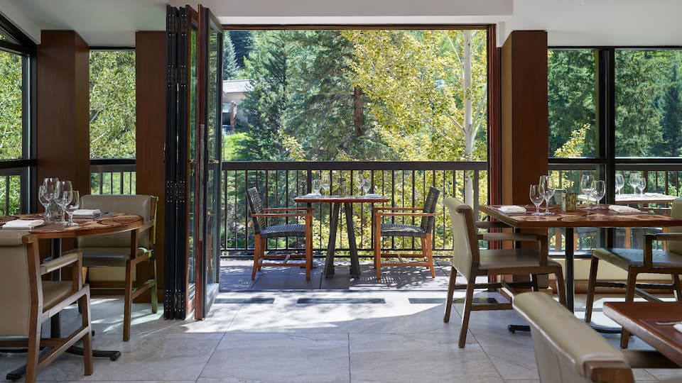 Grand Hyatt Vail Gessner Patio