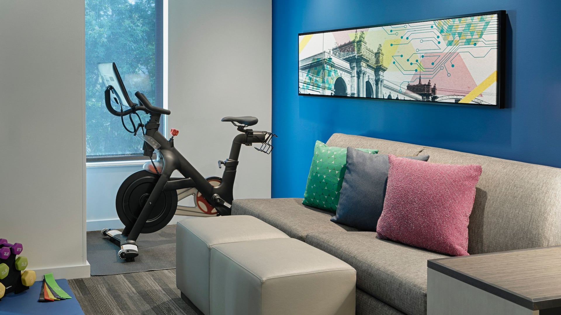 Hyatt House Columbus OSU / Short – North Cmhxo Studio Suite Fitness Bike