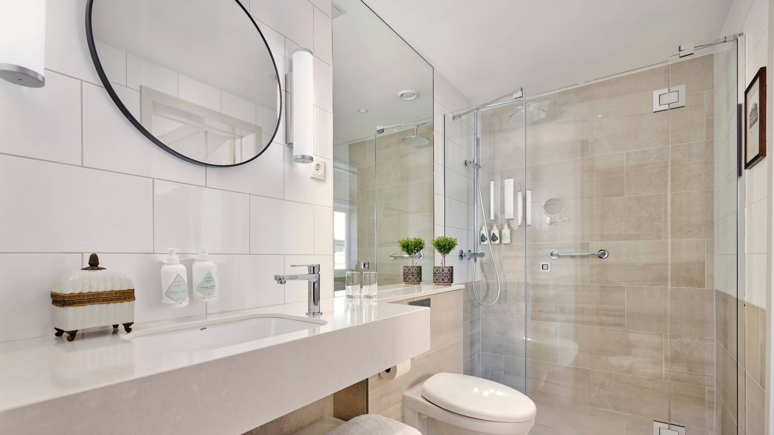 第 6，共 7  King Bathroom 2