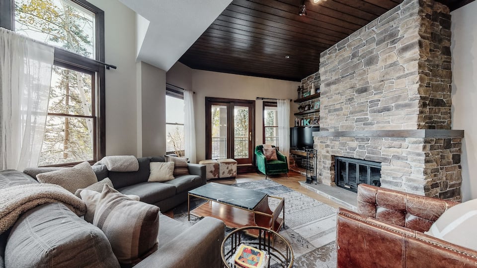 2BDP Living Room
