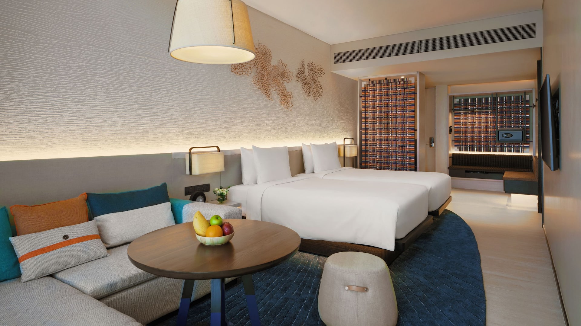Twin Beds Room