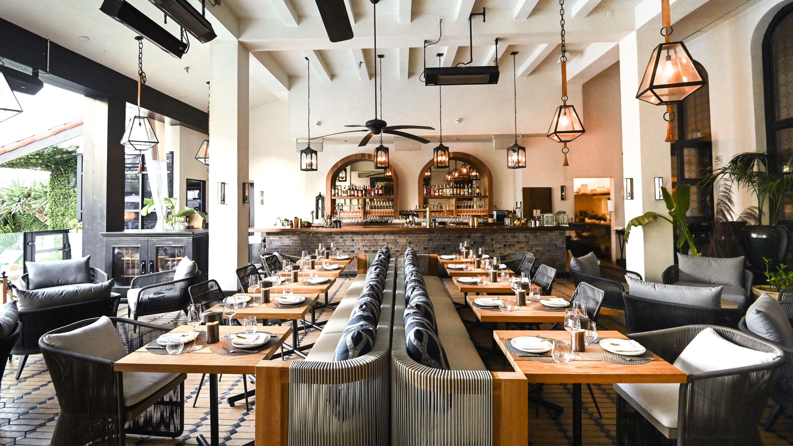 Hotel Figueroa Sparrow Restaurant Dining Tables