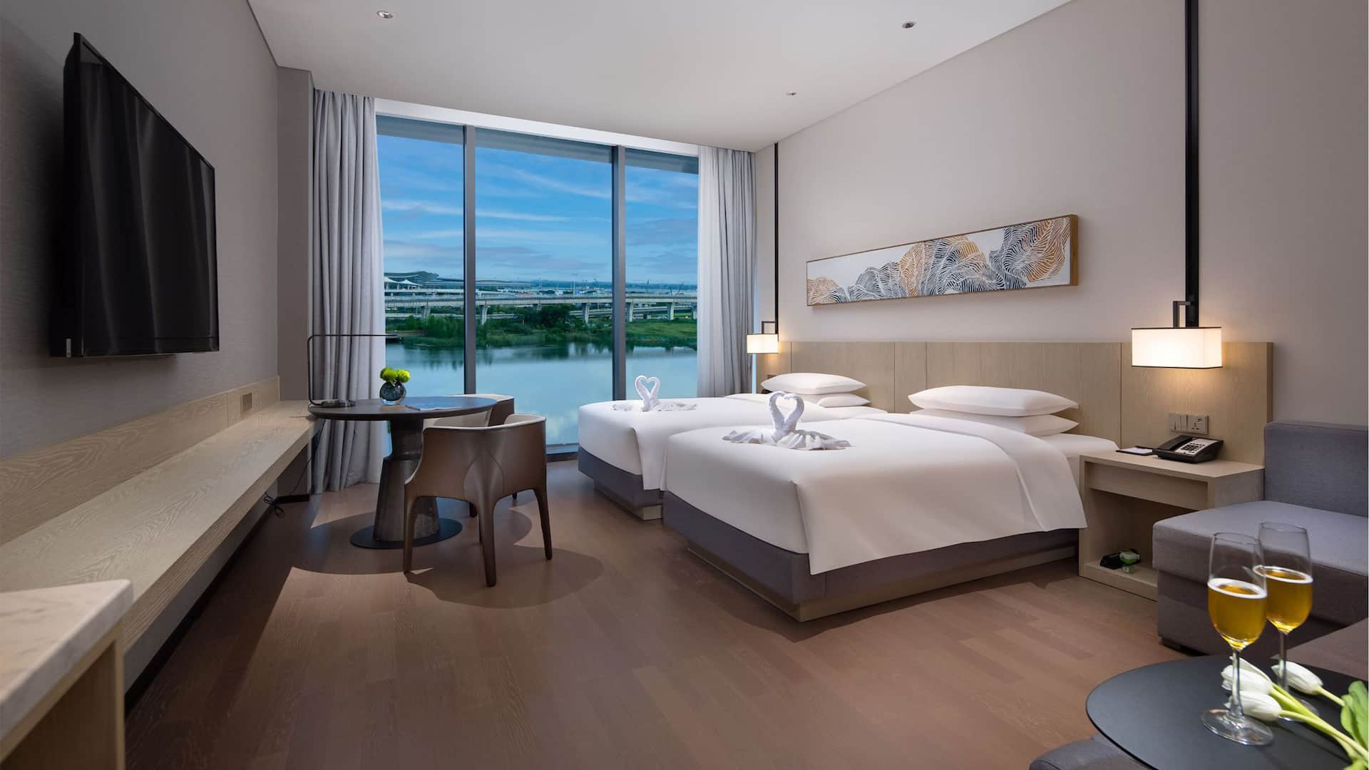 Hyatt Place Changsha Airport Two Twin Beds Lake View