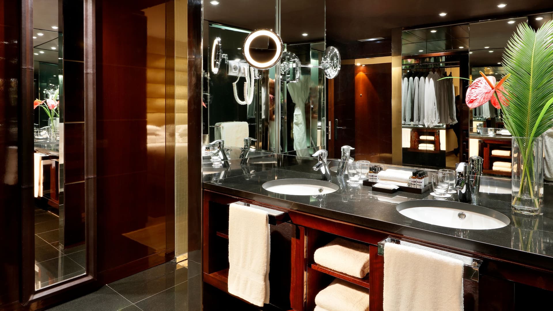 Hyatt Regency Barcelona Tower King City View Guestroom Bathroom Vanity