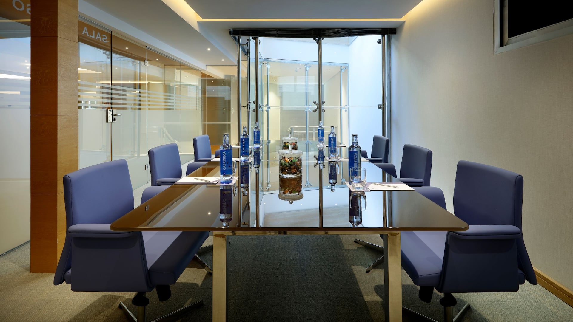 MADRM Meeting Room Picasso