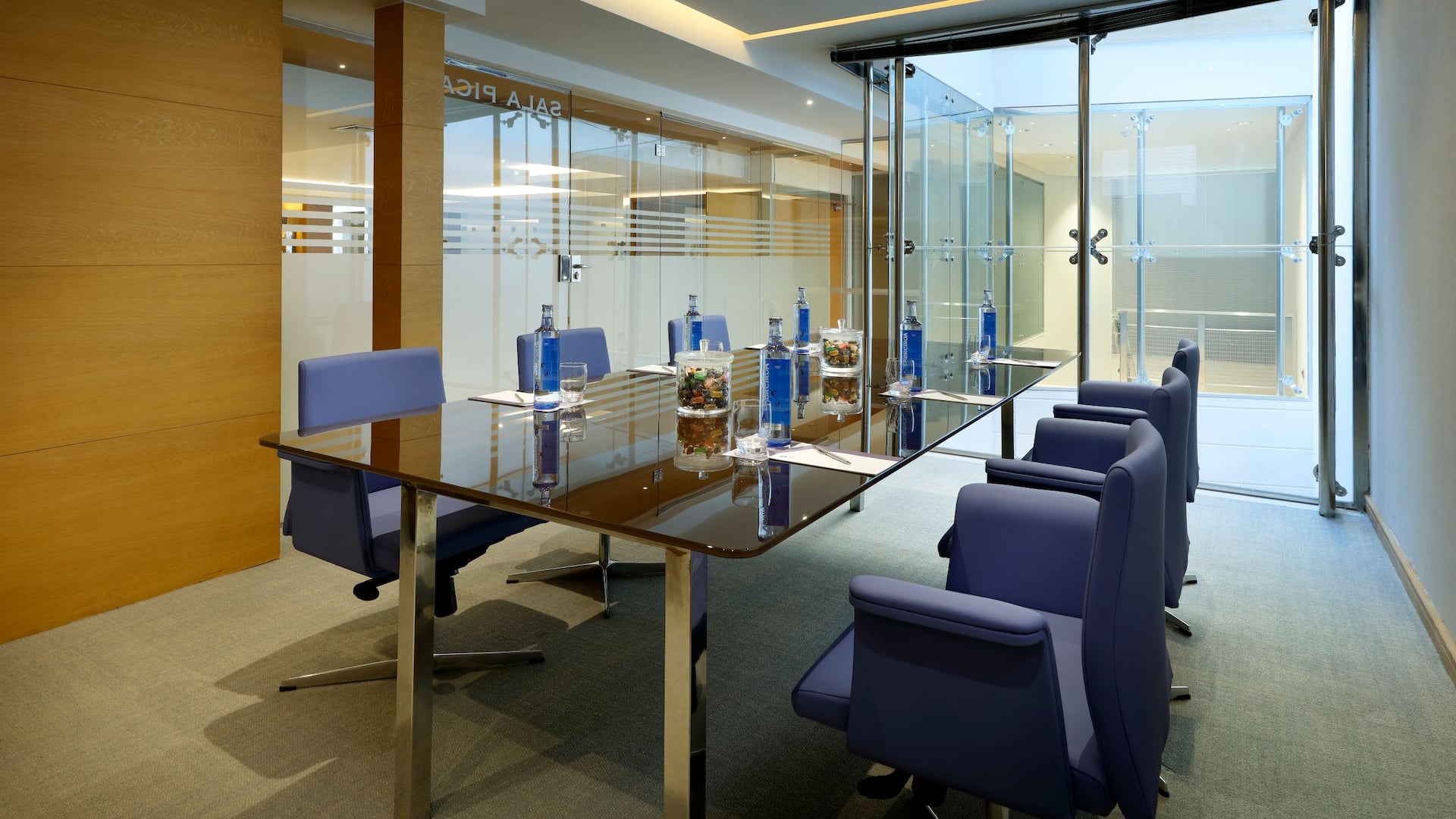 MADRM Meeting Room Picasso