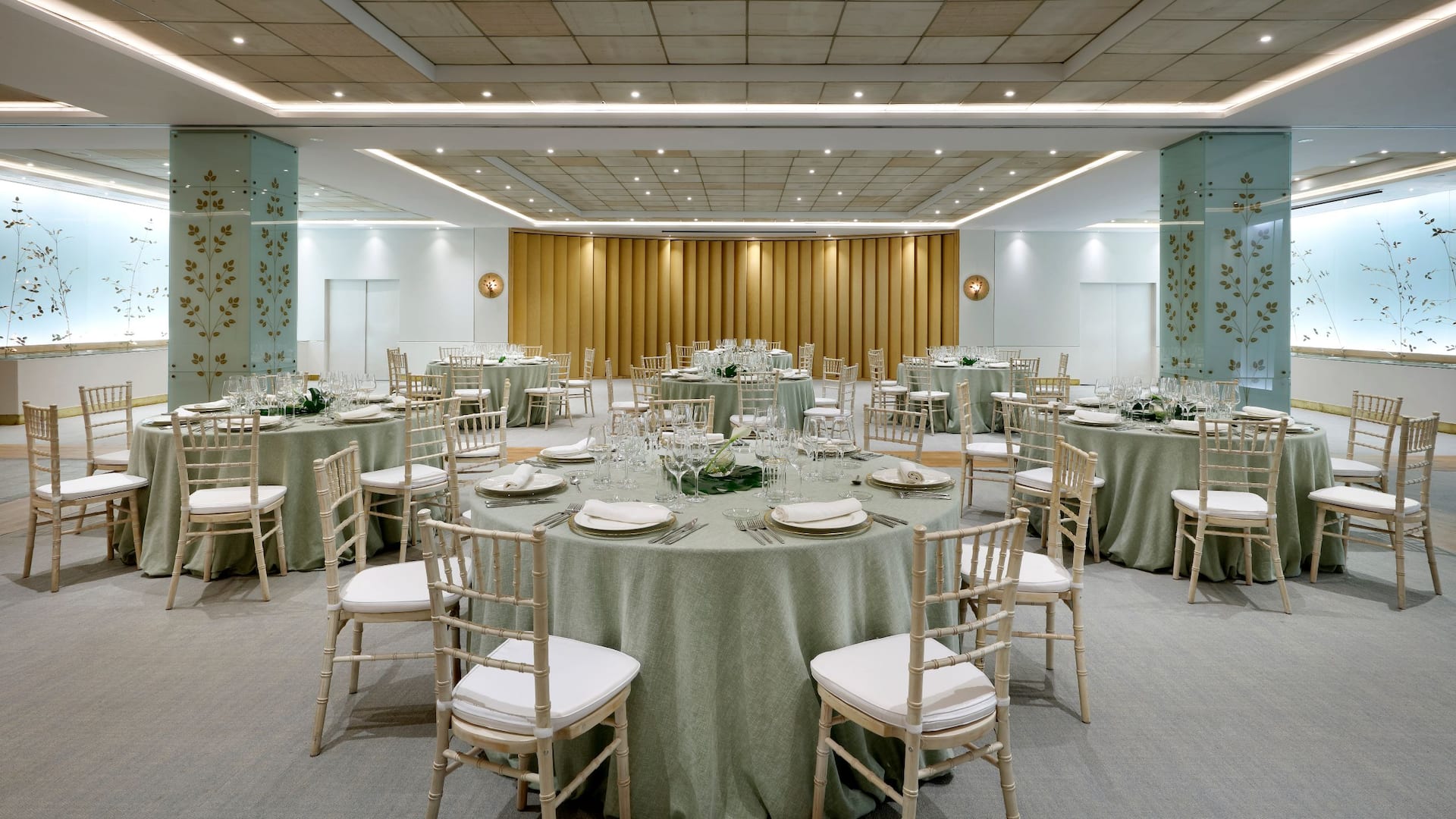 MADRM Meeting Room Tapies