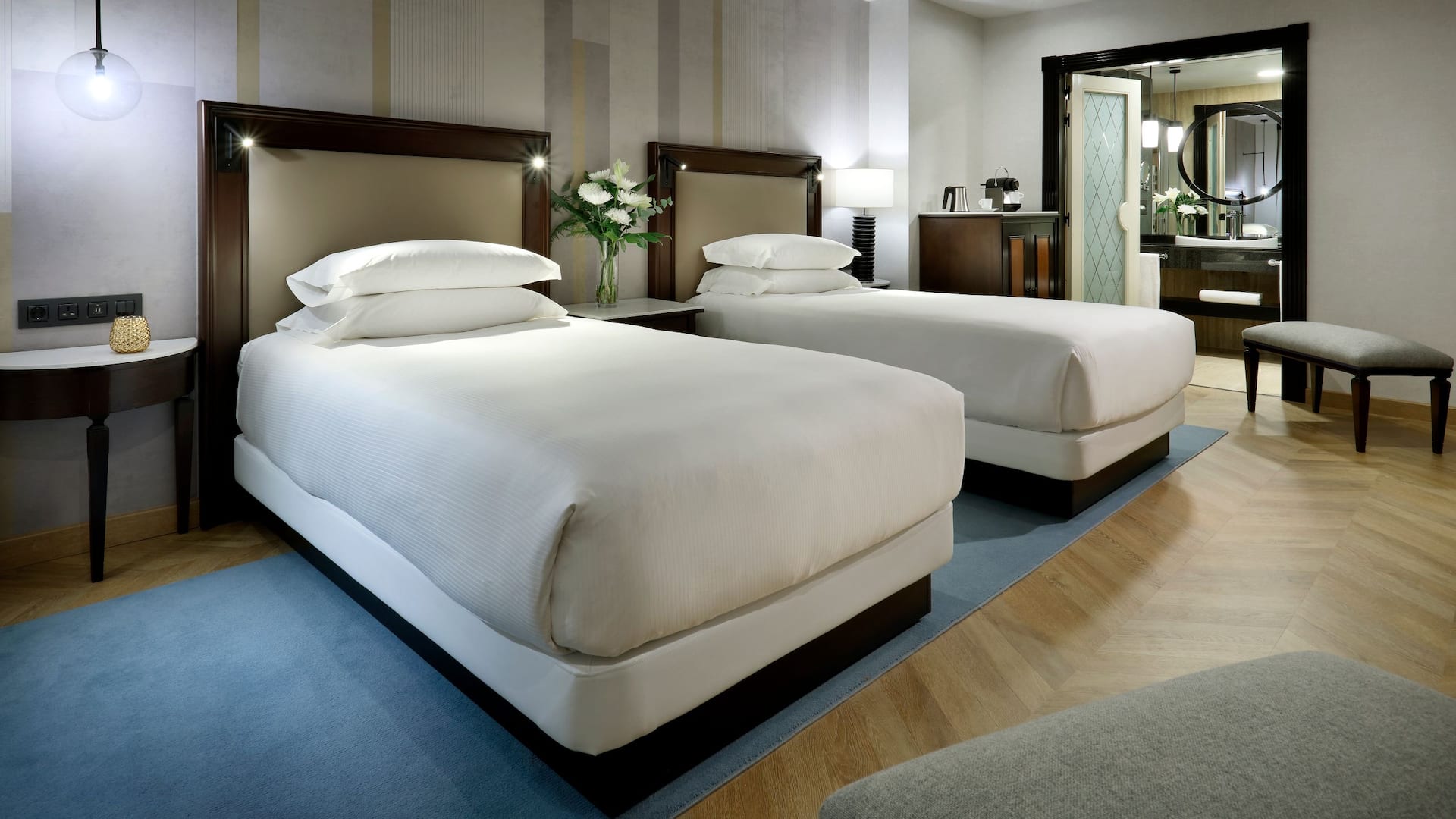 1 de 4 MADRM Twin Guestroom