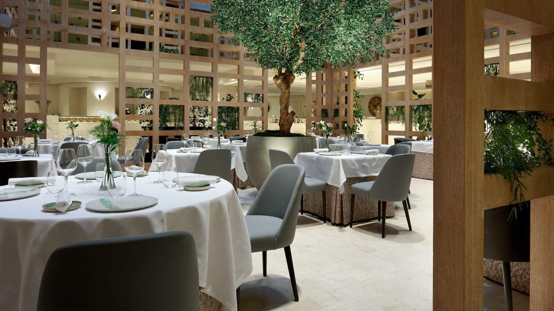 MADRM Restaurant La Manzana