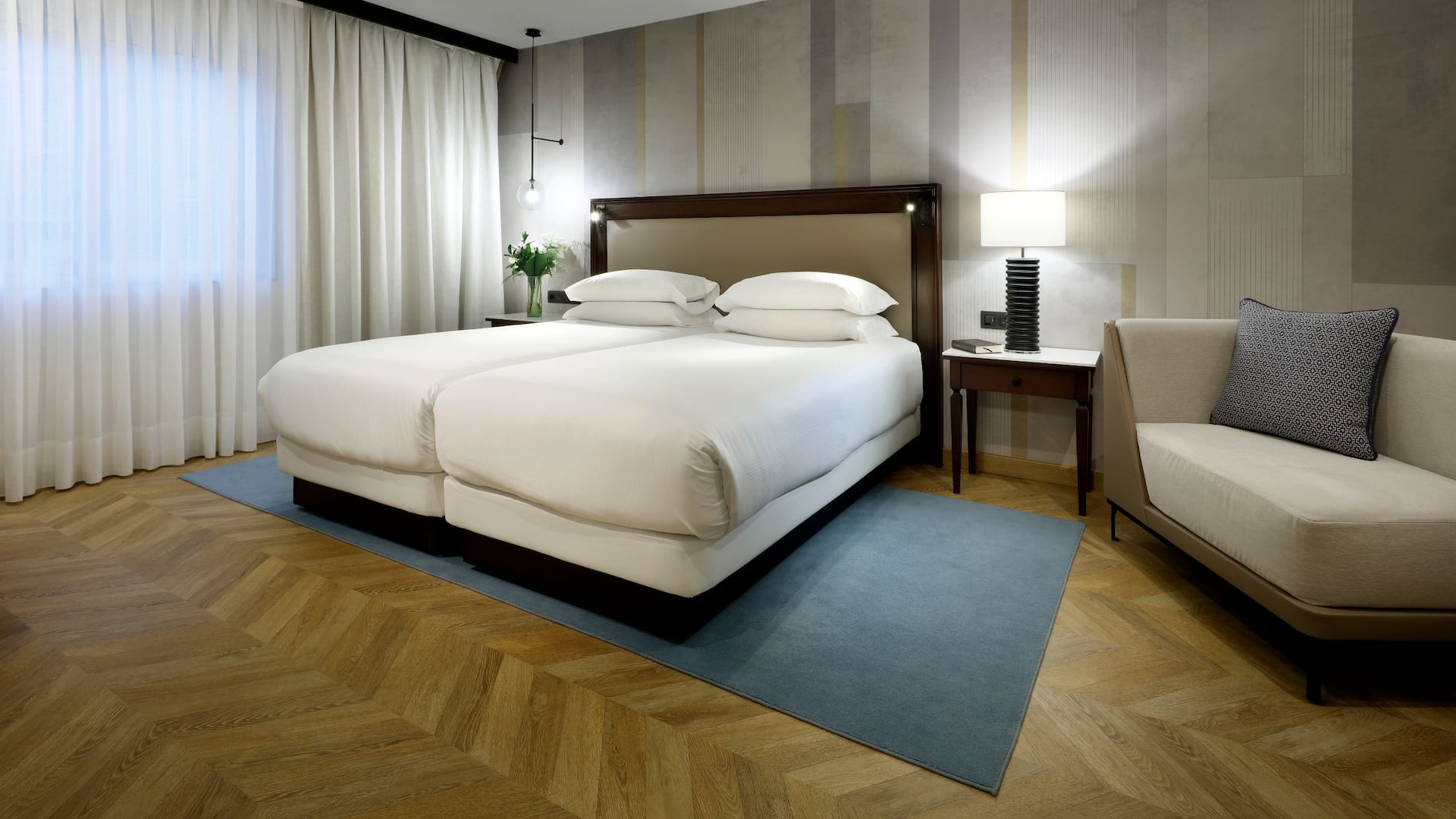 MADRM Twin Bed Deluxe Room 