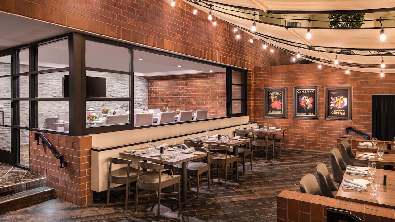  Laurea Restaurant Dining Room