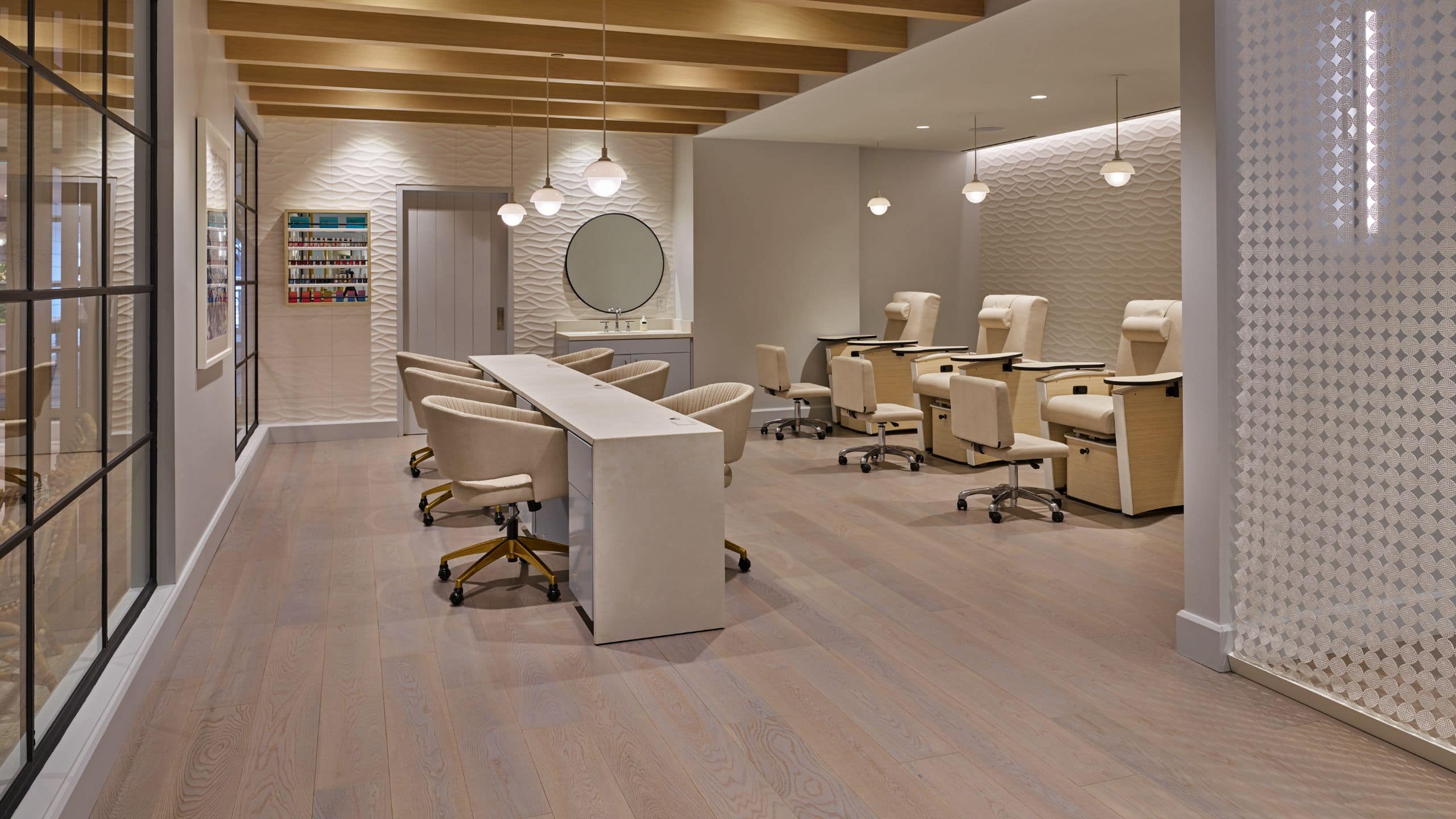 The Seabird Resort Sunny Spa Nail Station