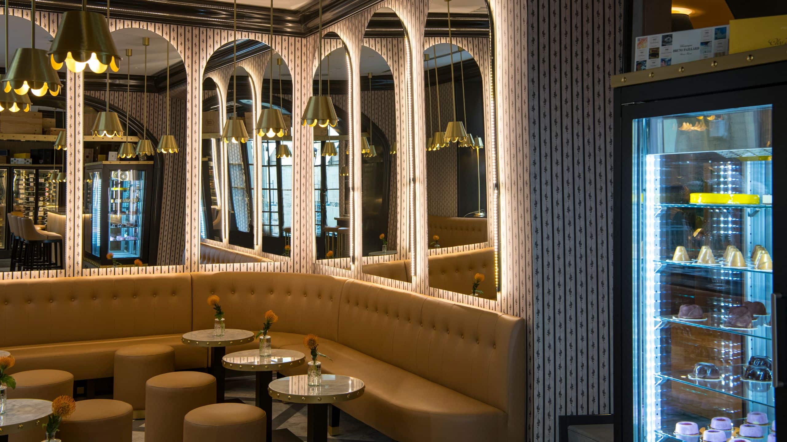 IL Tornabuoni Hotel IL Magnifico Cafe Seating