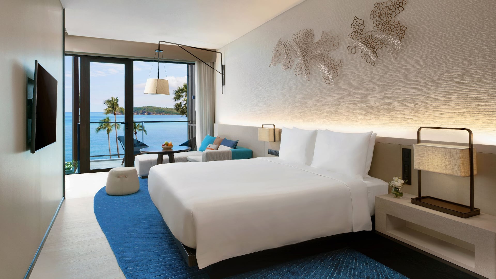 USRMK King Bed Ocean View