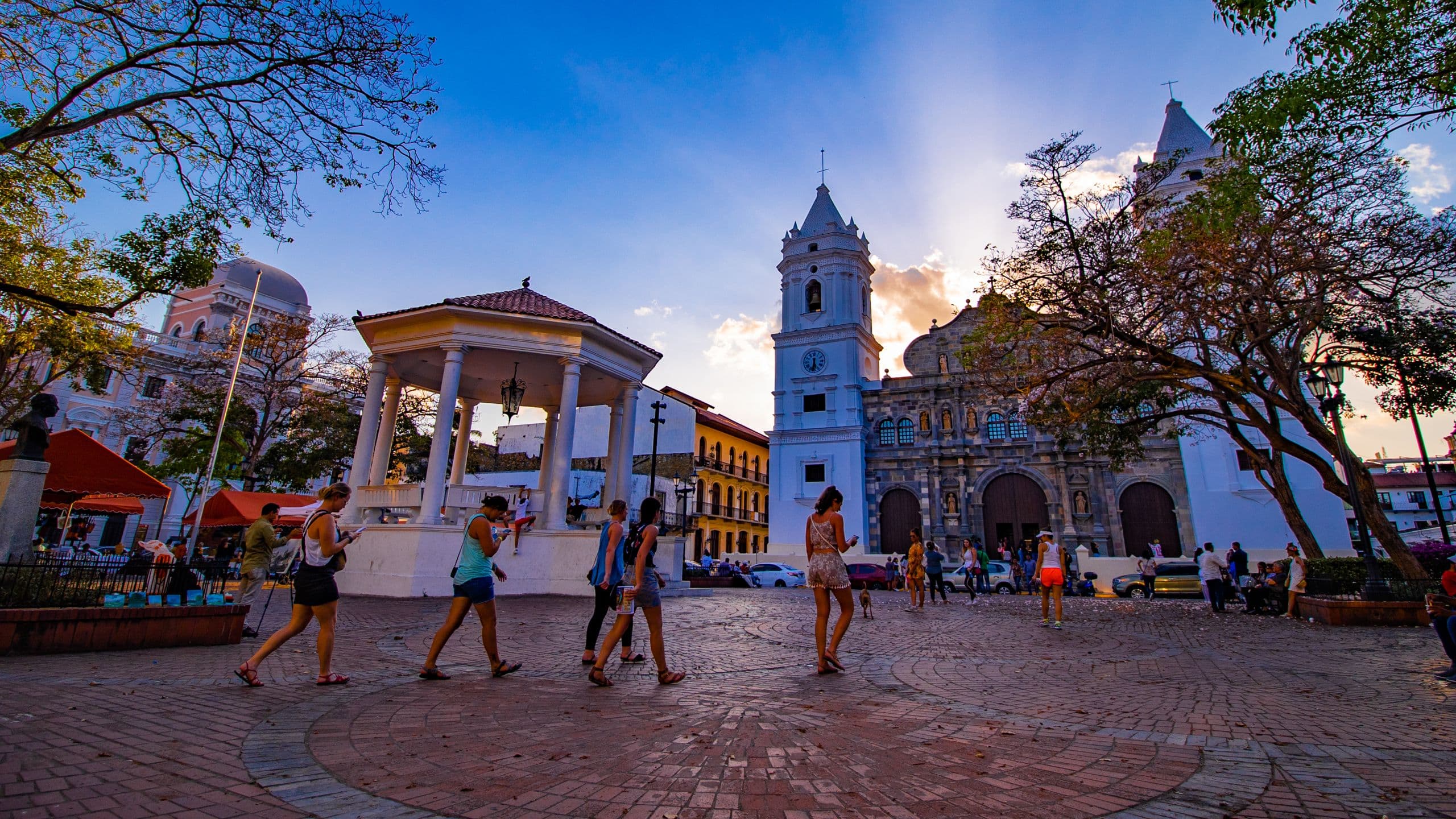 Hotel La Compañia Cascoantiguo