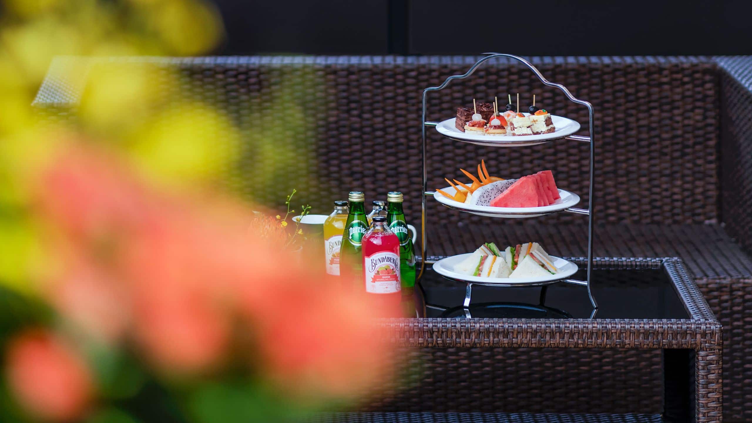 UrCove Shanghai Jing'an Balcony Afternoon Tea