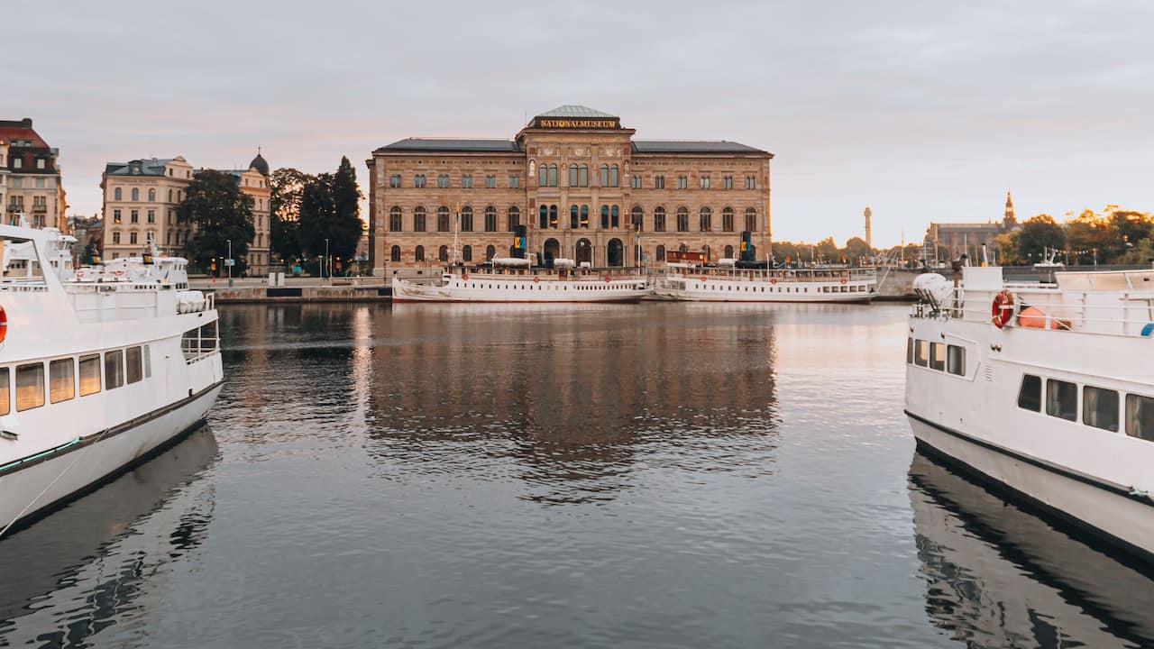 Nationalmuseum building by the water in Stockholm
