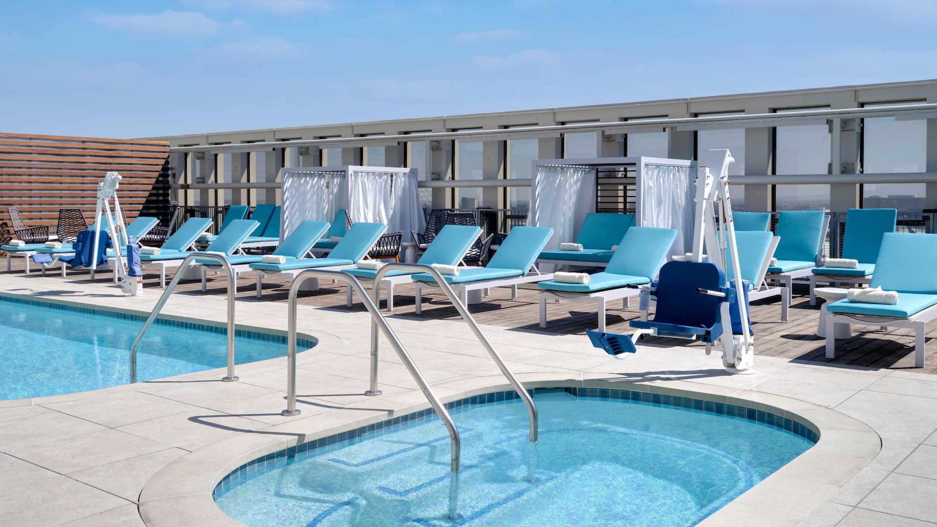 Hyatt House LAX / Century Blvd Rooftop Pool