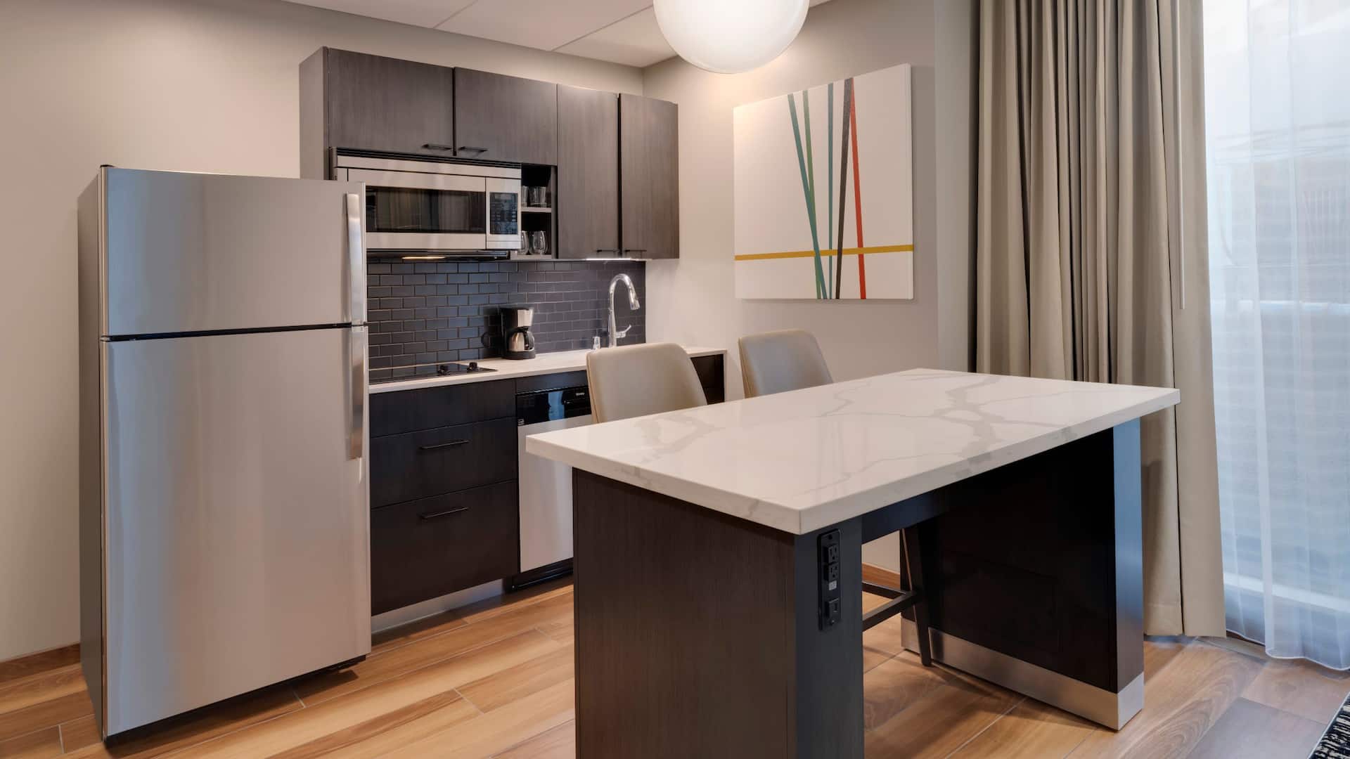 3/5 Hyatt House LAX / Century Blvd Two Bedroom Kitchen Suite