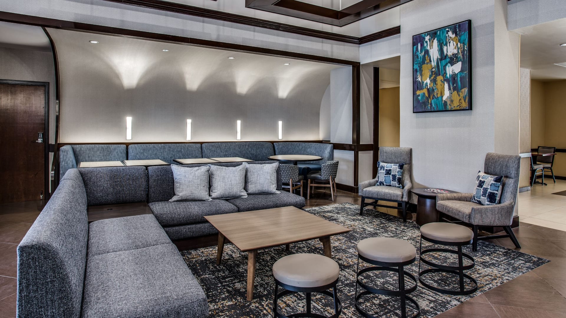 Hyatt Place Fort Worth/Cityview Center Lobby