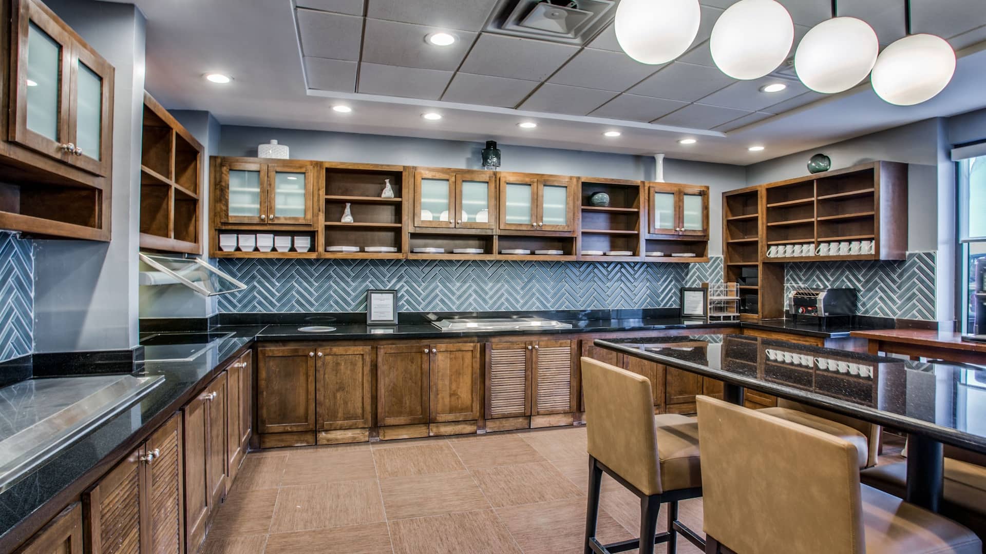 Hyatt Place Fort Worth/Cityview Guest Kitchen