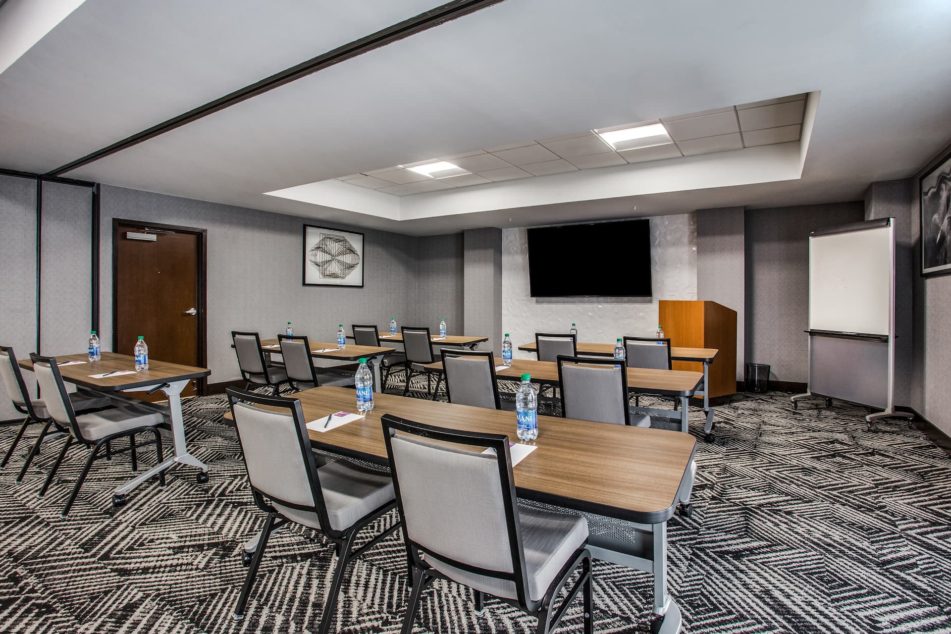 Hyatt Place Fort Worth/Cityview Meeting Room Television