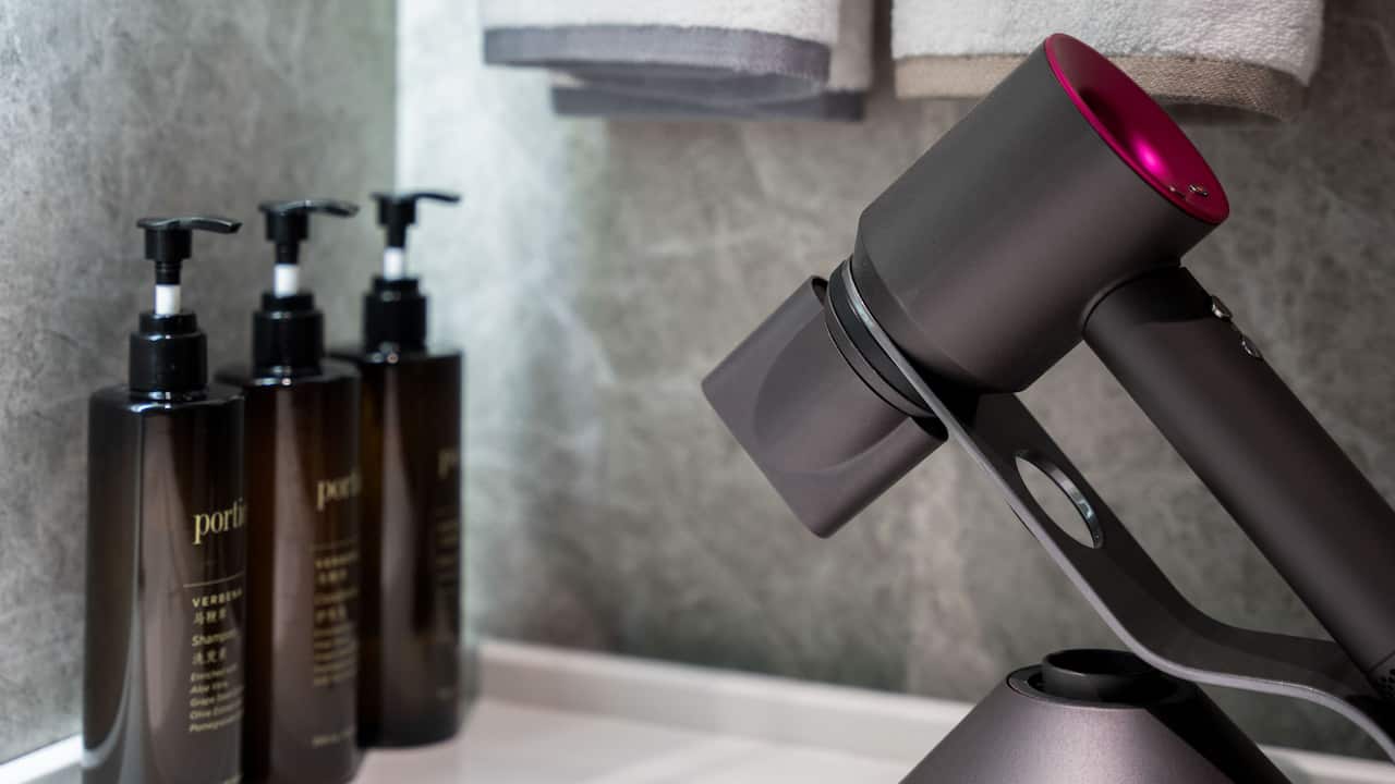 UrCove Xi'an North Bathroom Hair Dryer
