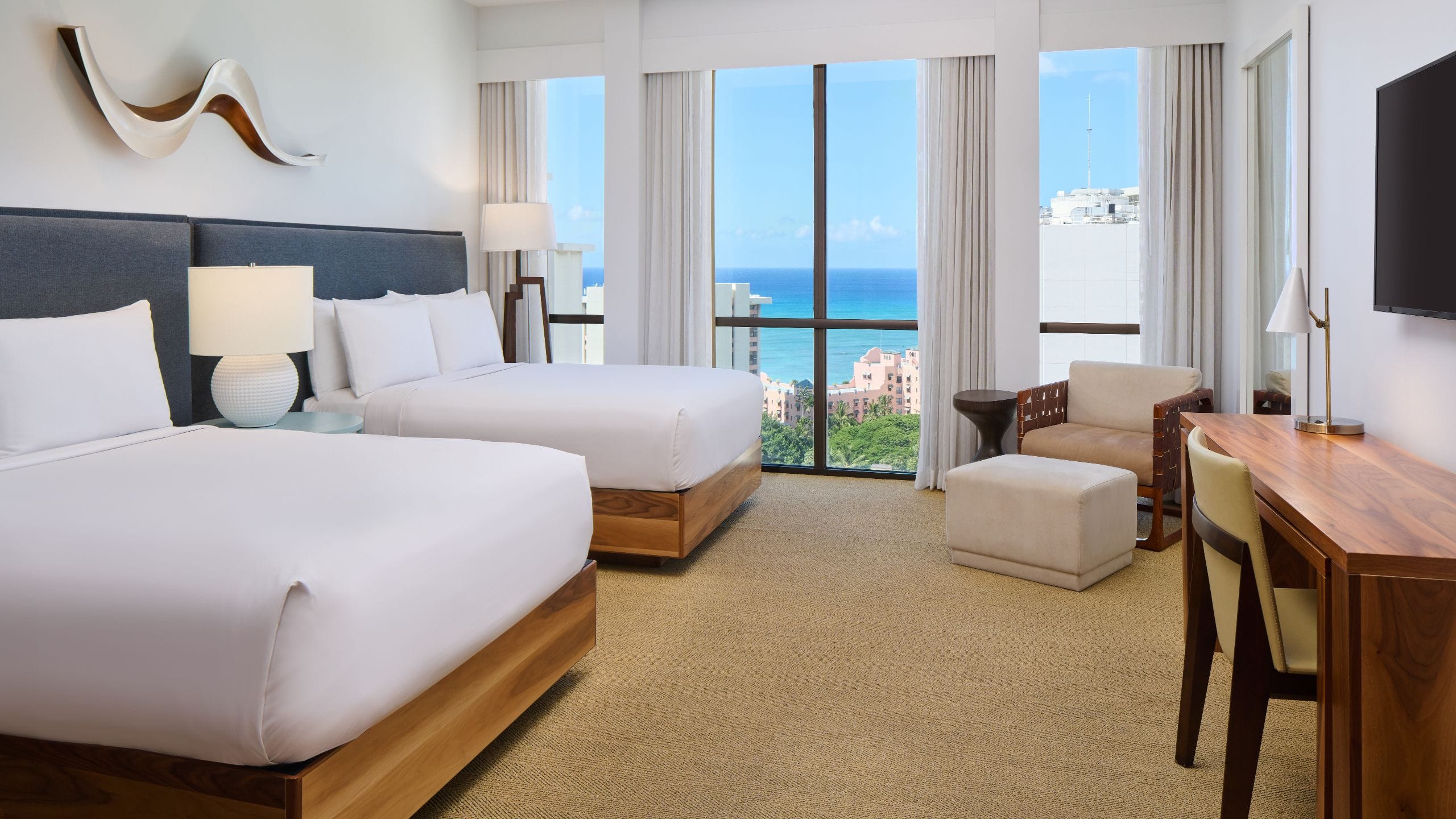 1 de 2 Hyatt Centric Waikiki Beach Double Beds Ocean View