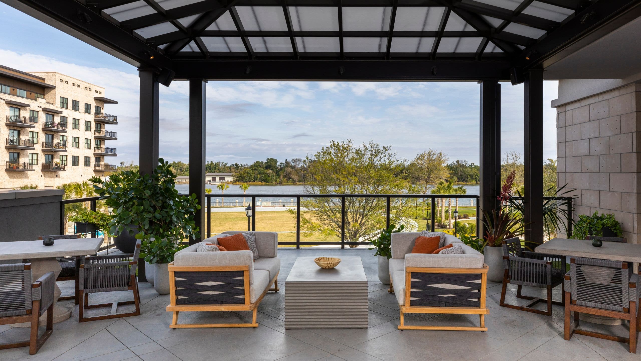 Thompson Savannah Sunroom Patio