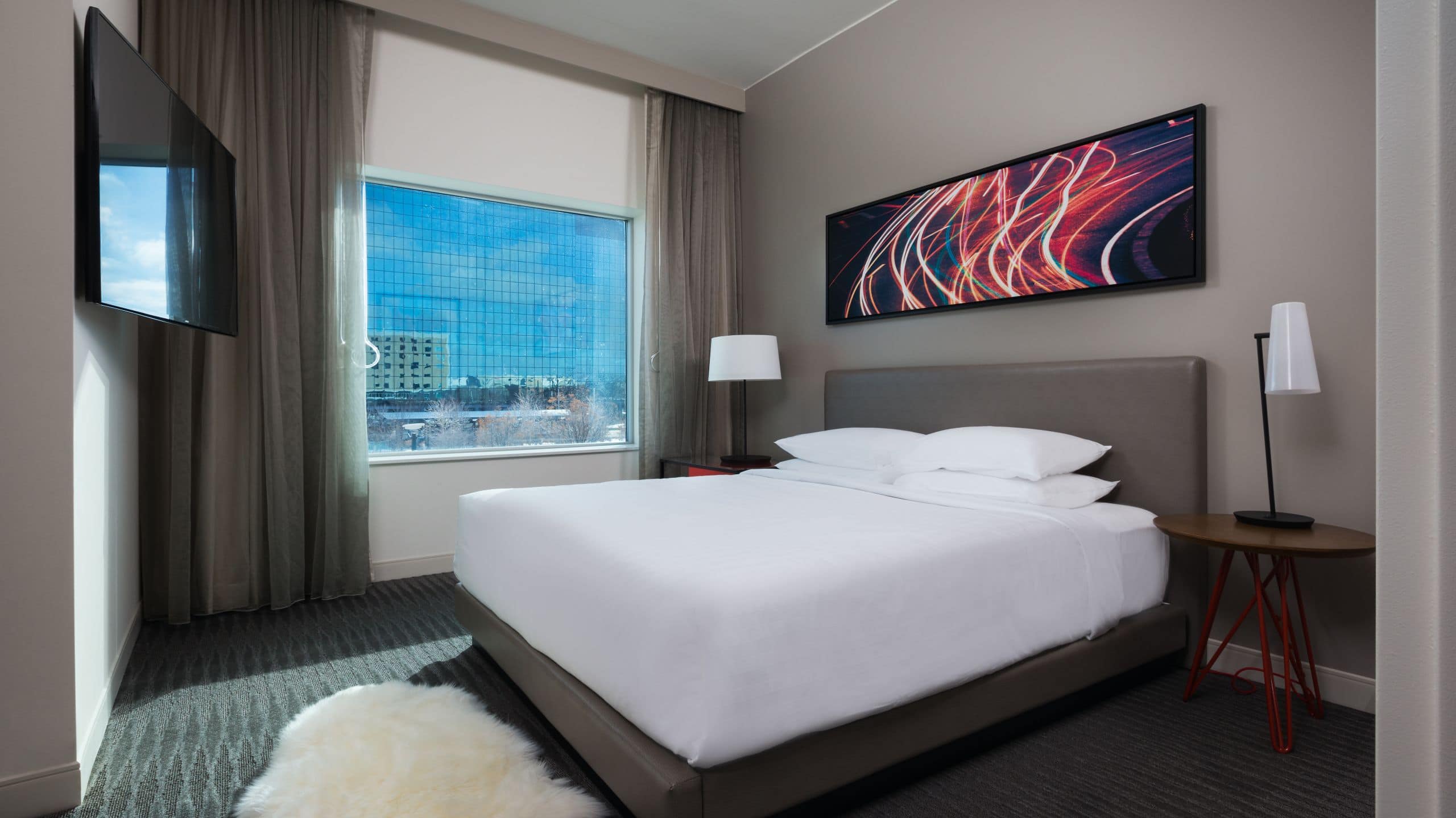 Hyatt Regency Bloomington - Minneapolis Executive Suite Bedroom