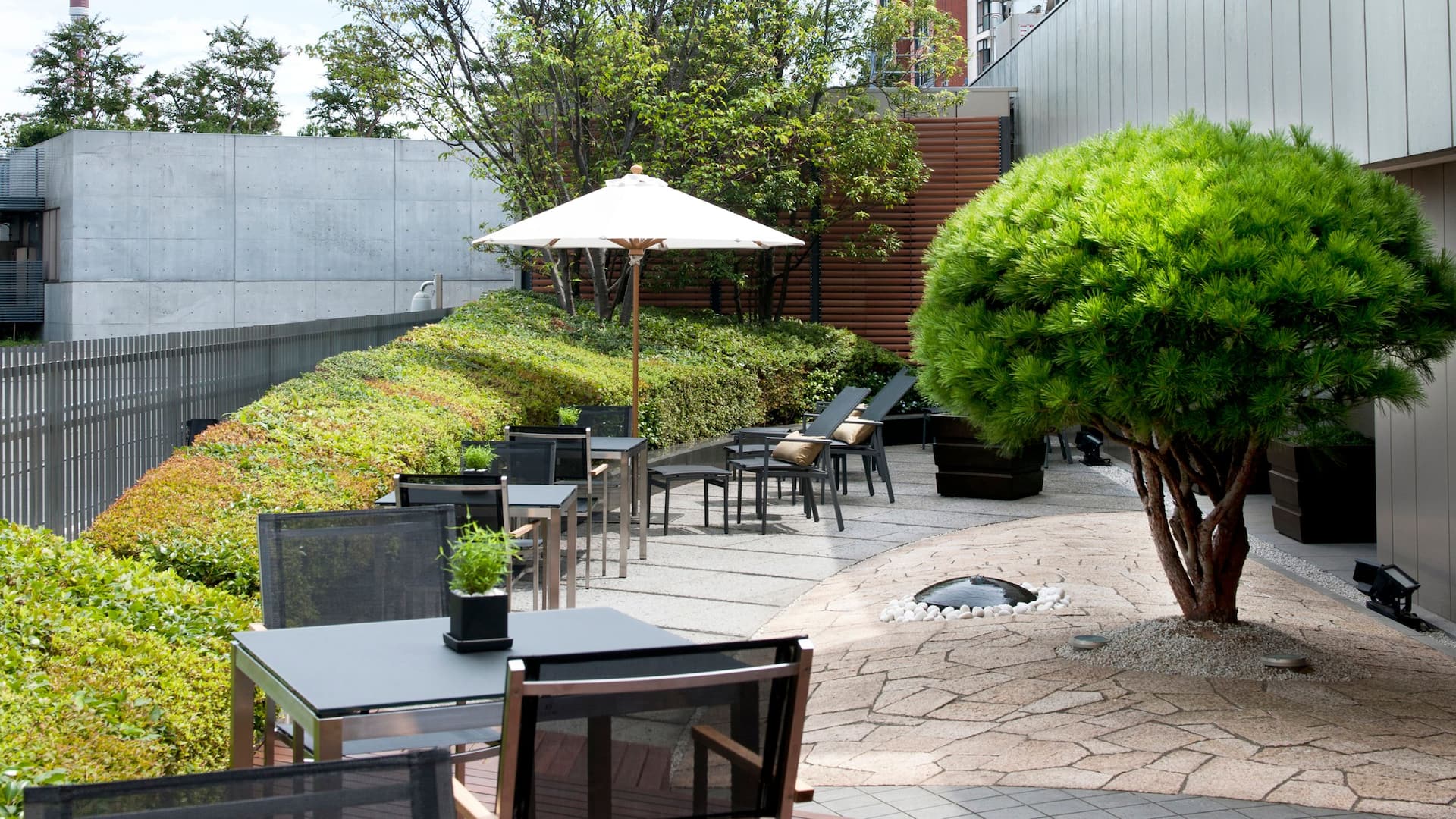 Grand Hyatt Tokyo Grand Club Lounge Terrace