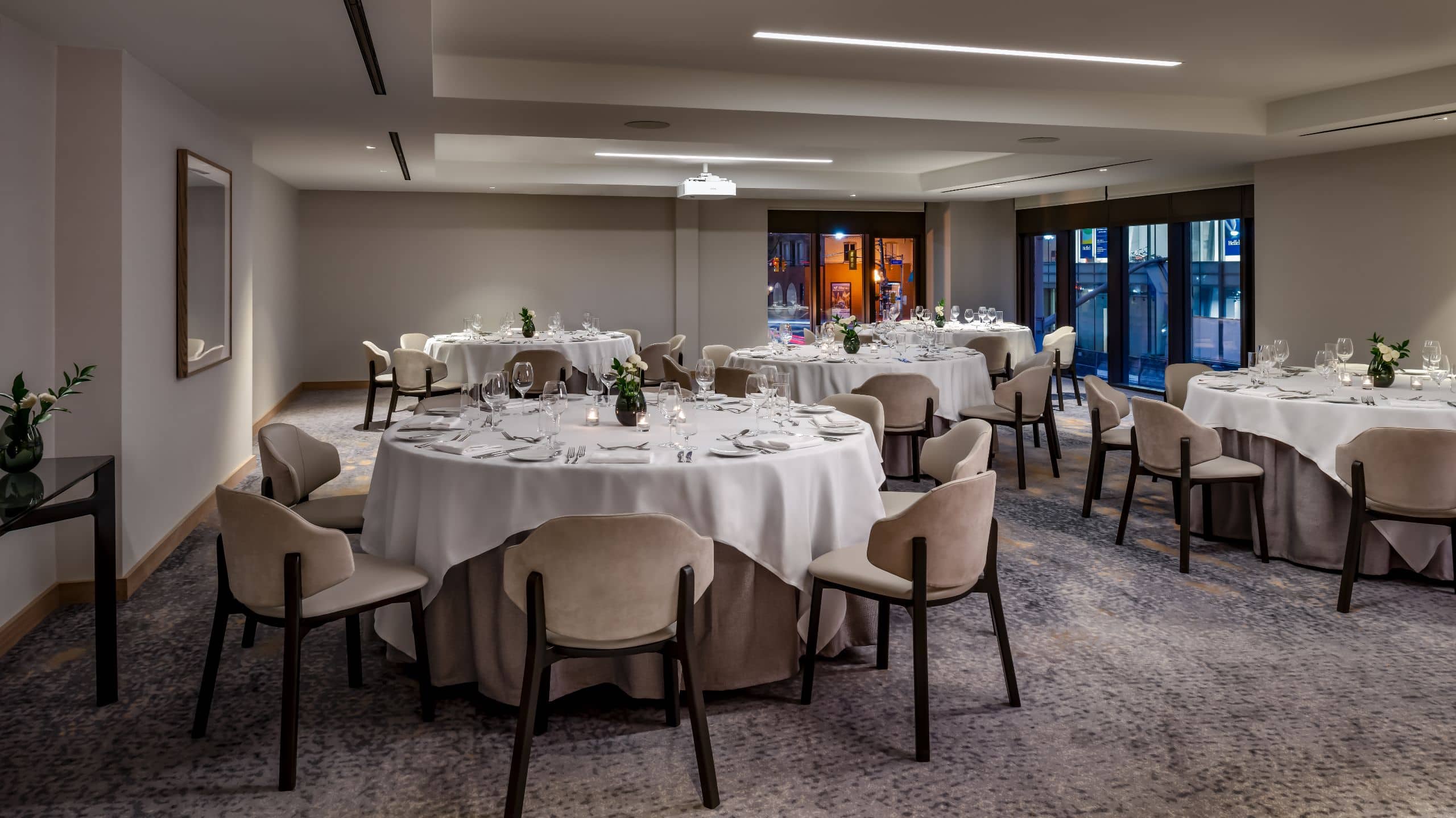 Park Hyatt Toronto Salon C Rounds