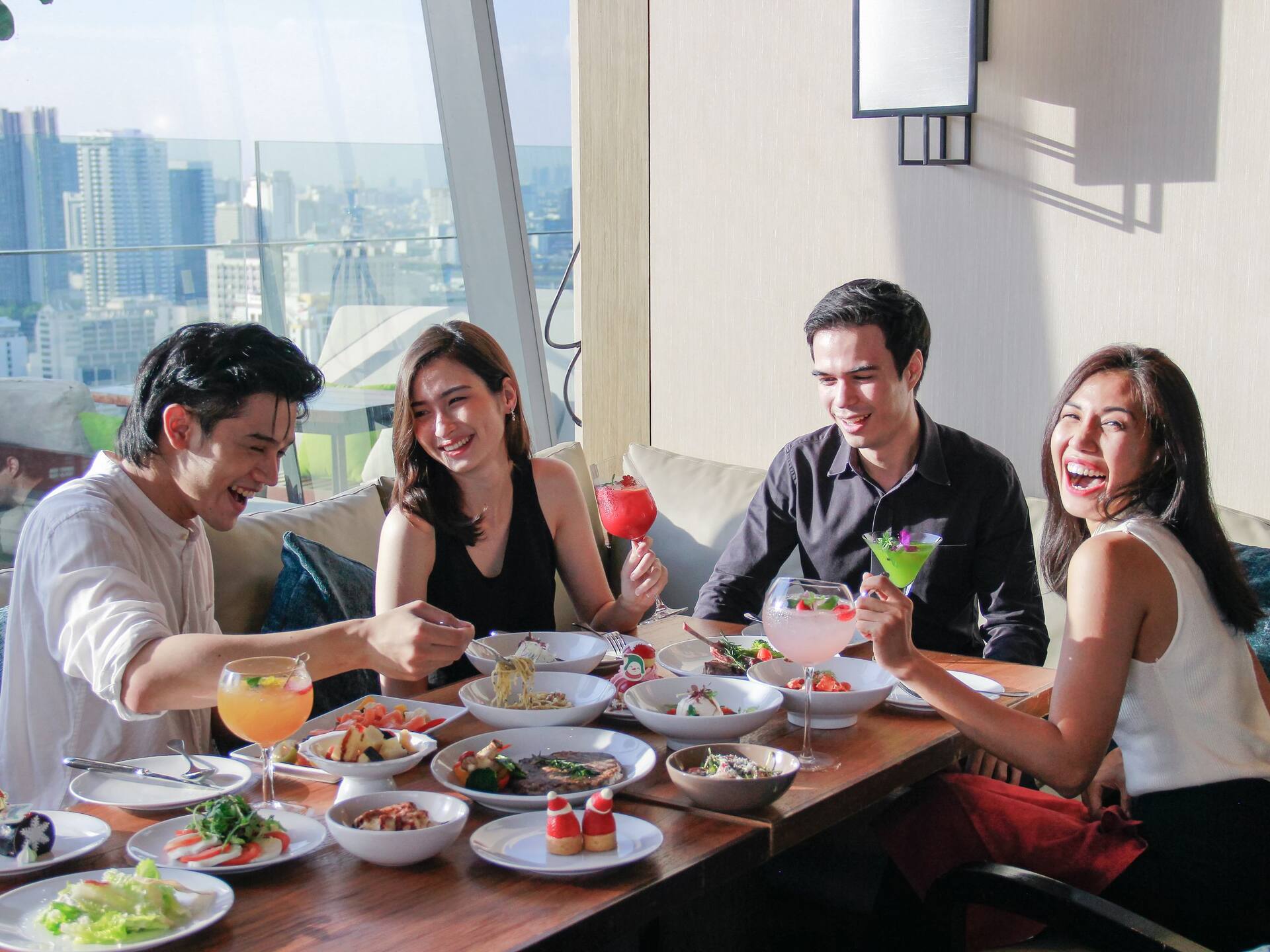 Hyatt Regency Bangkok Sukhumvit Rooftop Sunday Brunch Hangout