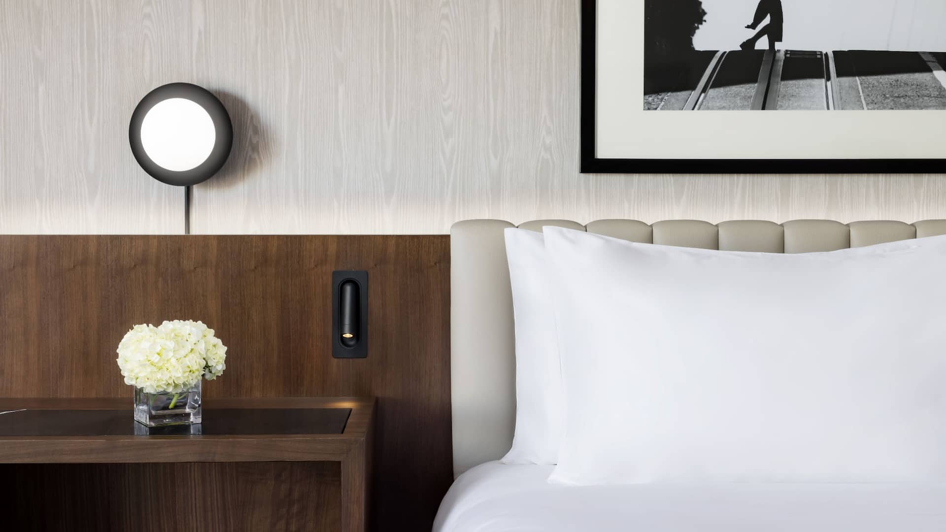 Park Central San Francisco King Nightstand