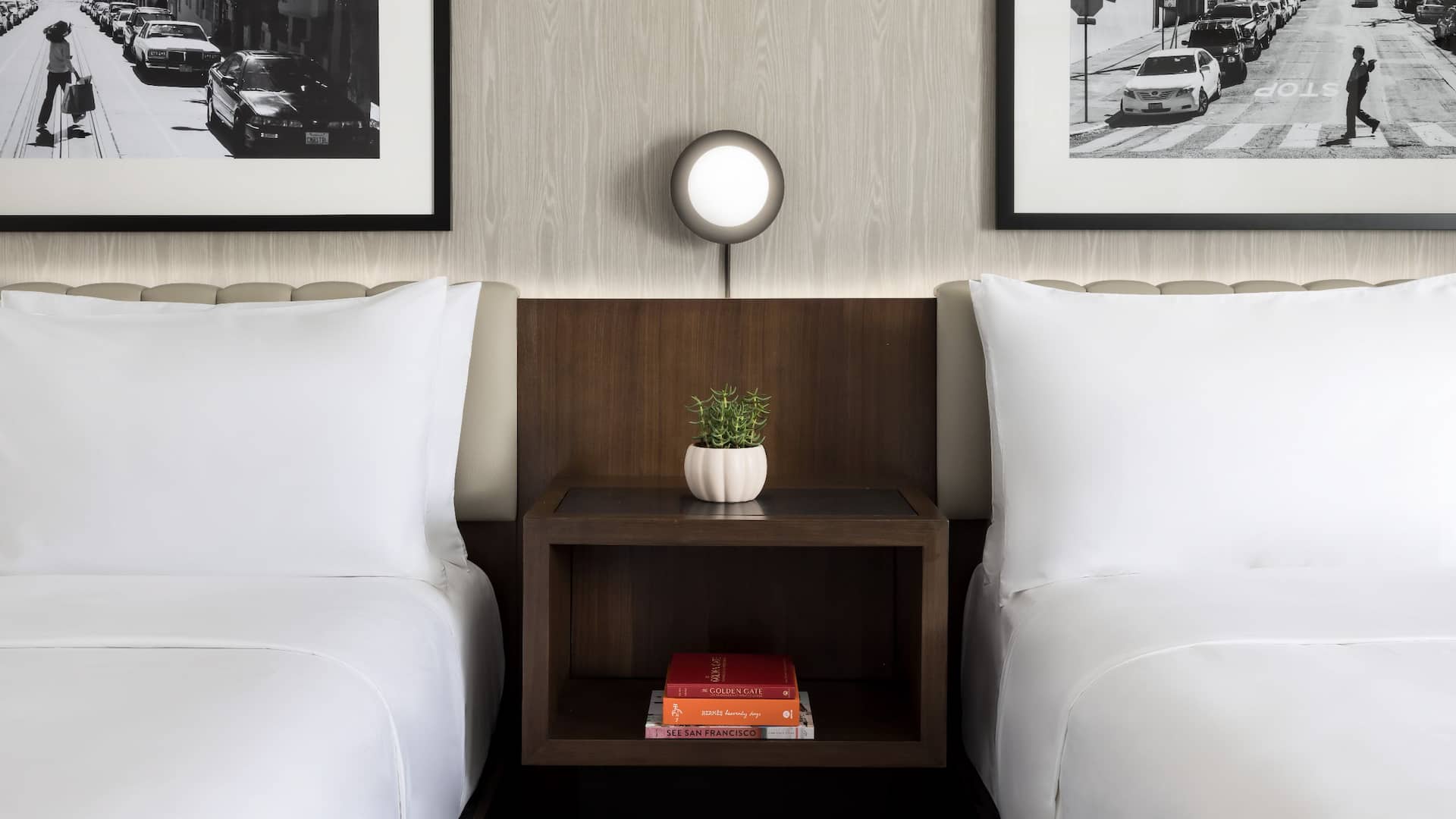 Hyatt Regency San Francisco Downtown SOMA Double Queen Nightstand